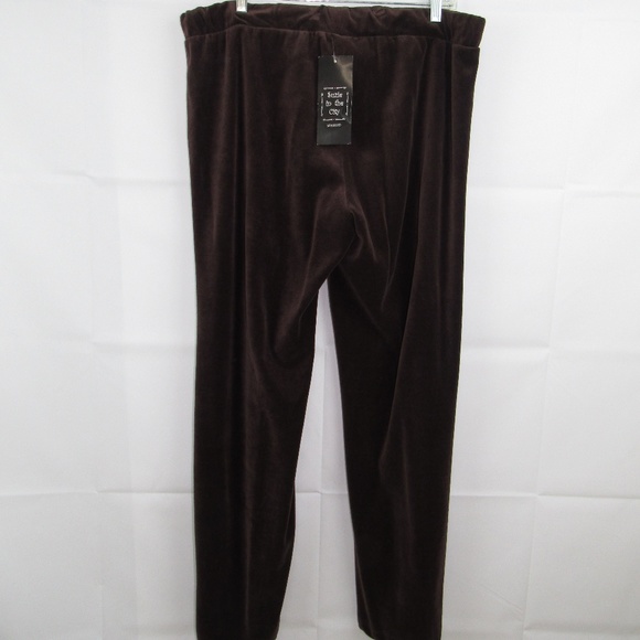 Suzie In The City Pant Size X Velvet Relaxed Brown - Picture 5 of 6